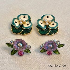 Set of (2) Beautiful Floral Clip on Earrings